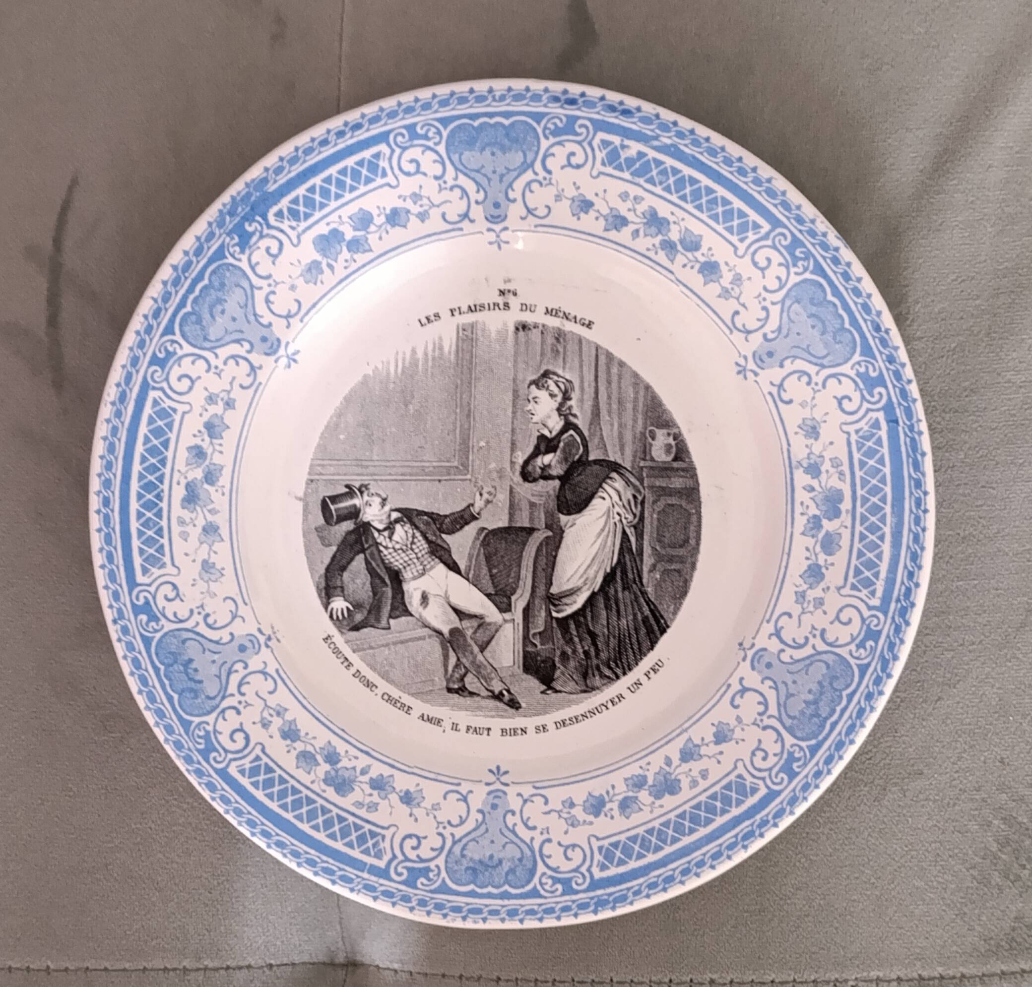 Set of 12 plates the pleasures of housekeeping