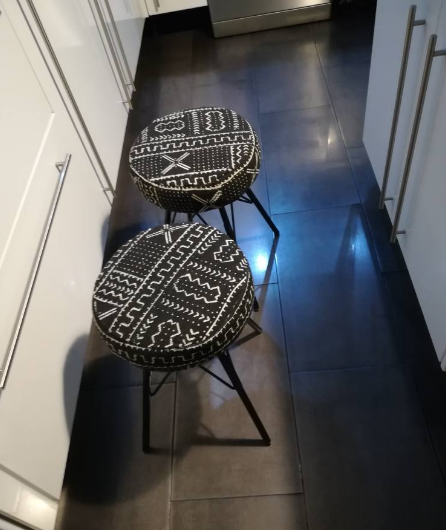 Black stool in bogolan - iron feet