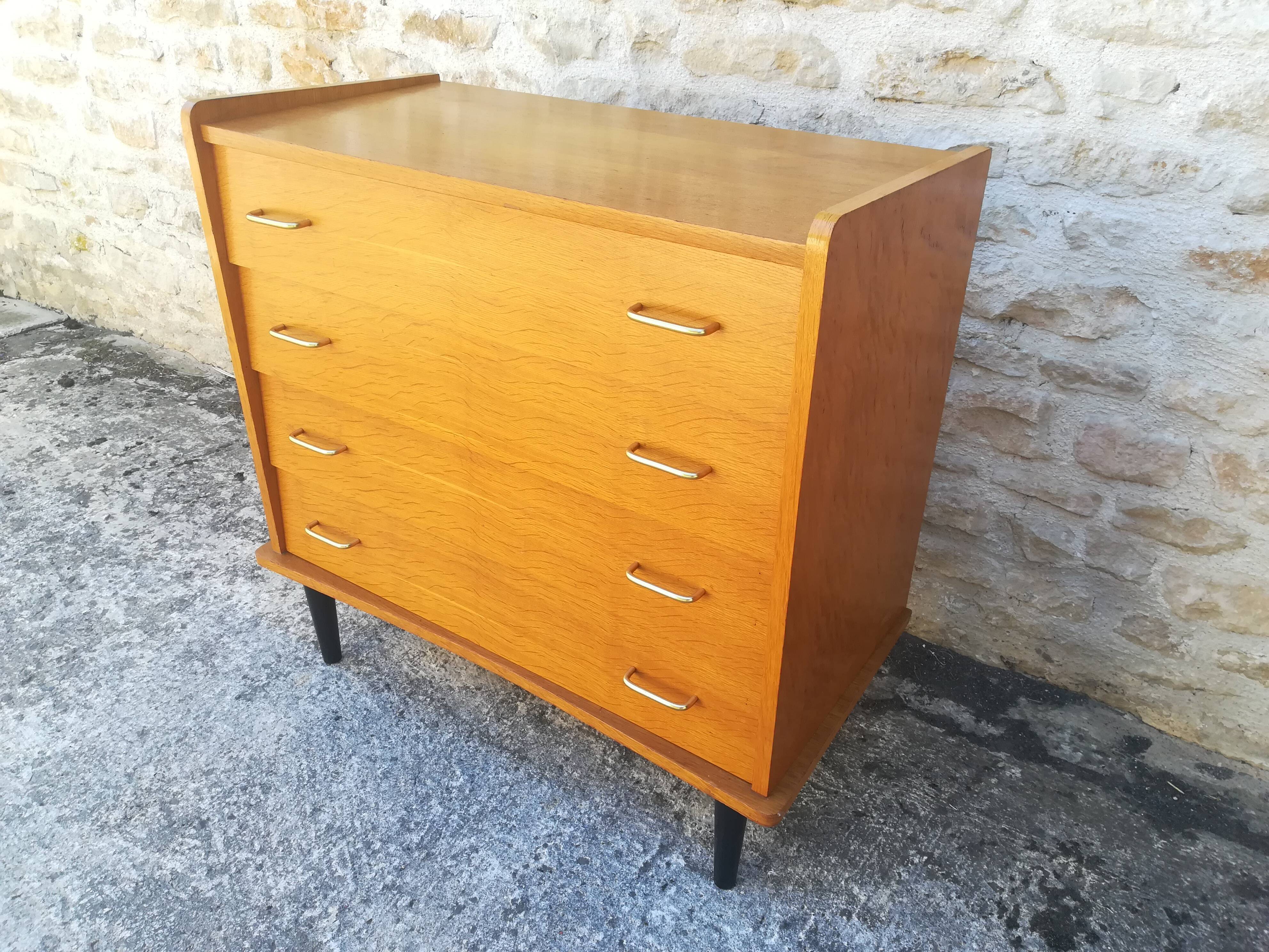Vintage chest of drawers with four drawers
