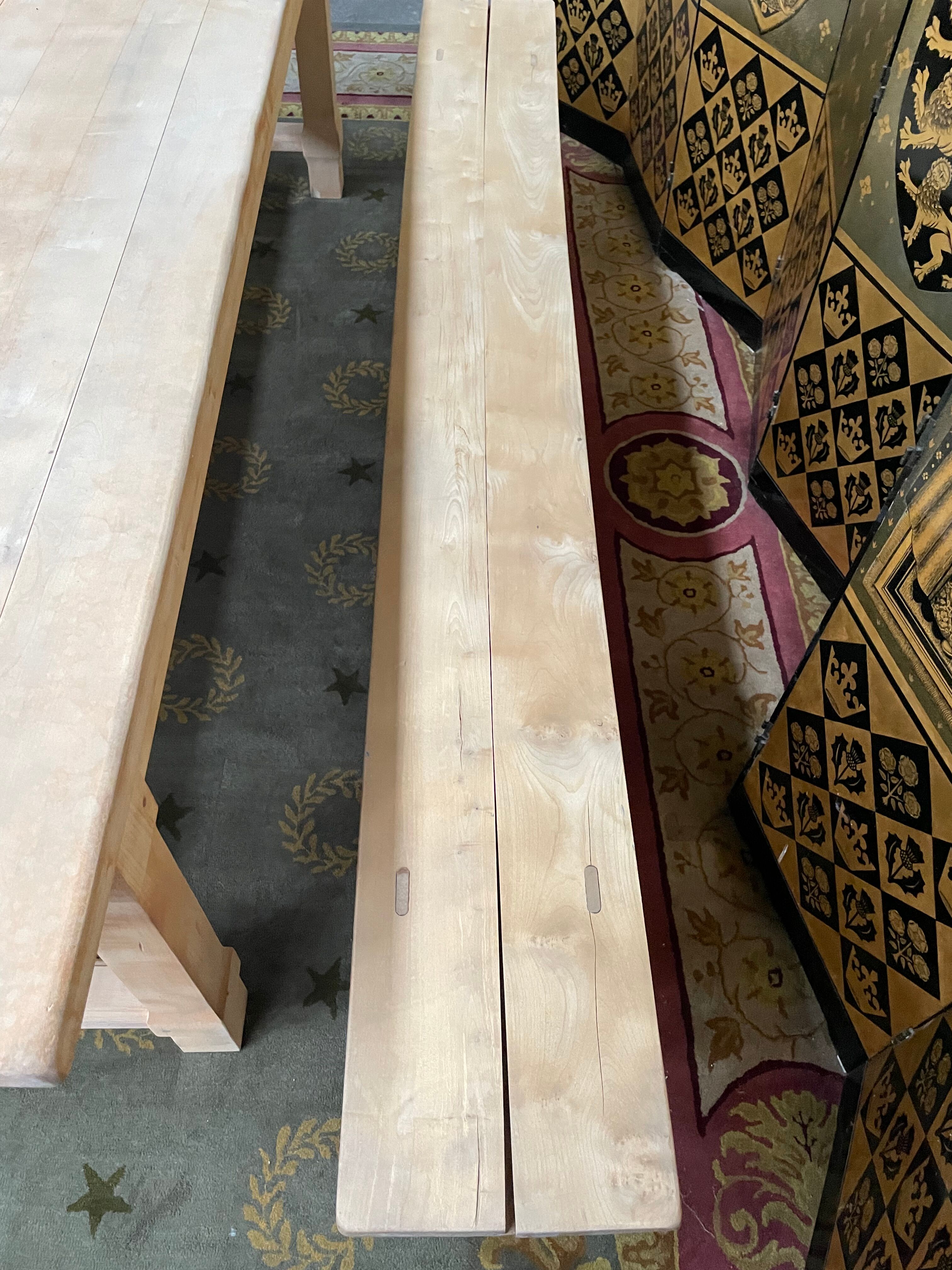 Farmhouse table and its two aero gummed benches