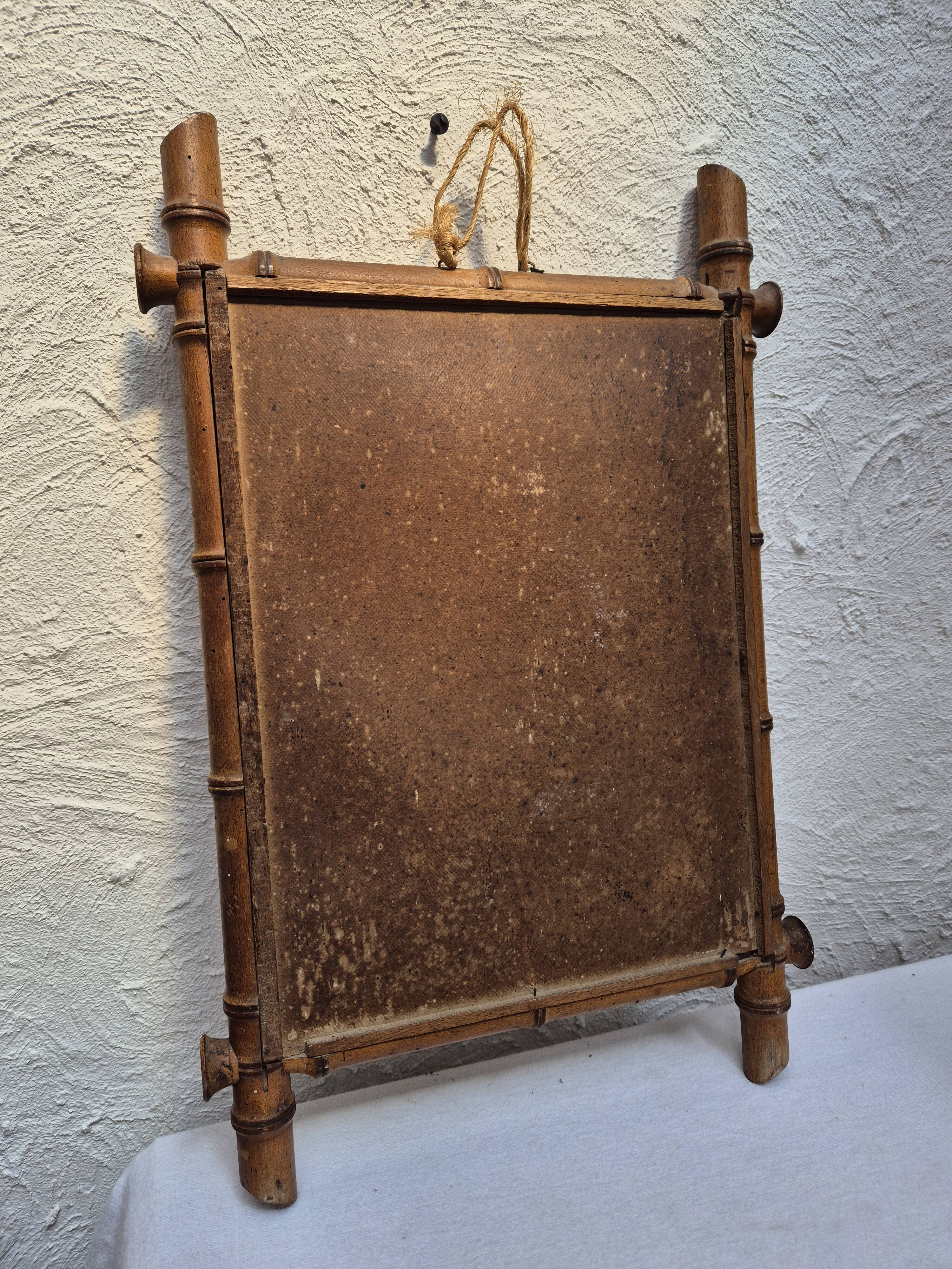 Miroir vintage en bois imitant le bambou