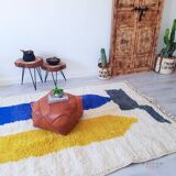 Beni Ourain Berber rug, handwoven in traditional style, size 140 x 260 cm.