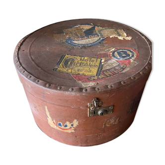 Old hat box