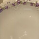 Table service 31 pieces in porcelain. Floral polychrome pattern