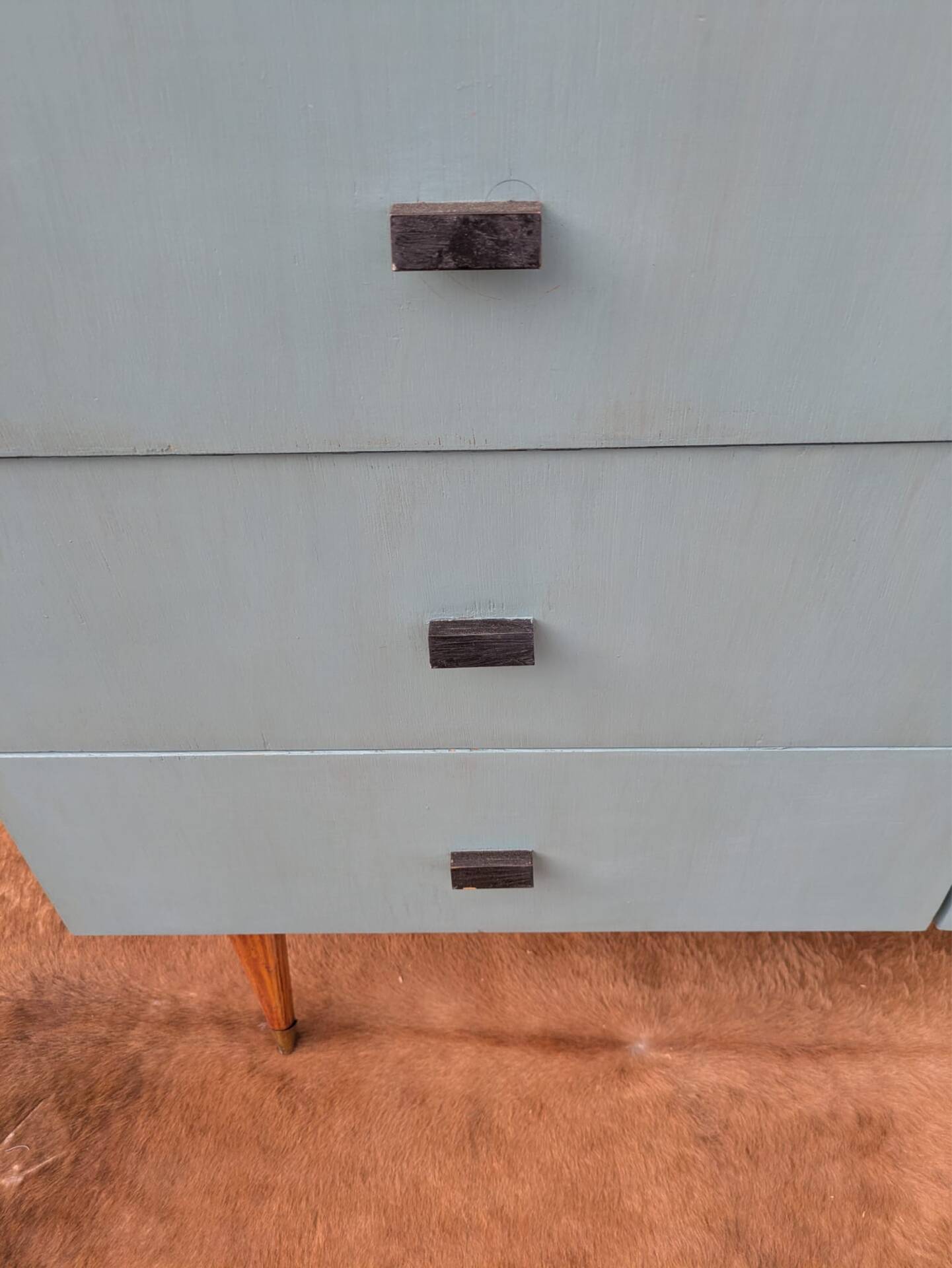 Buffet vintage peint