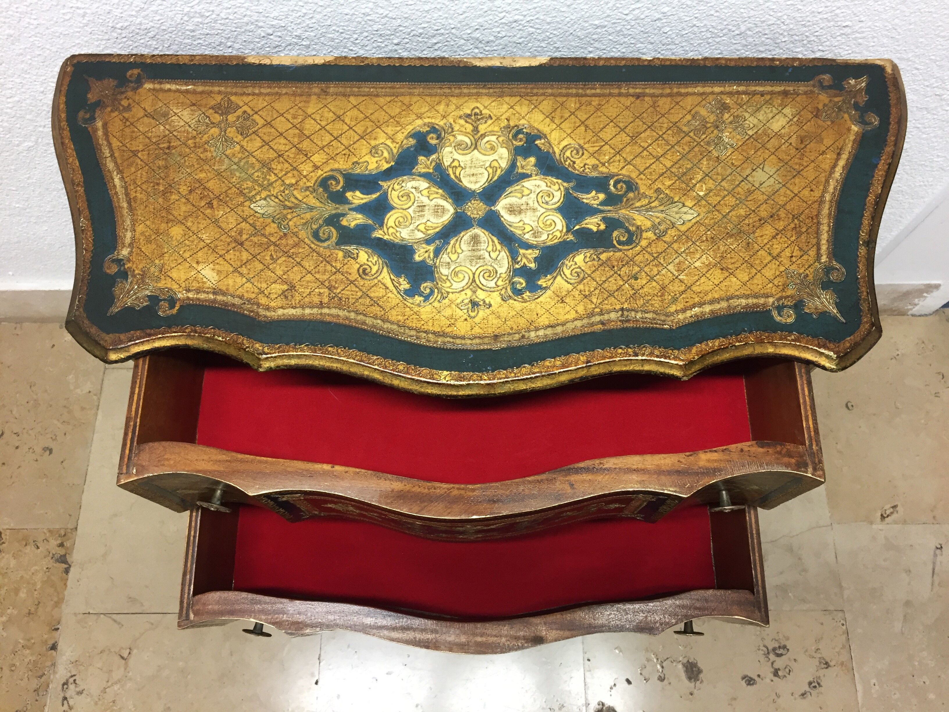 Old italian chest of drawers florentine venetian golden wood