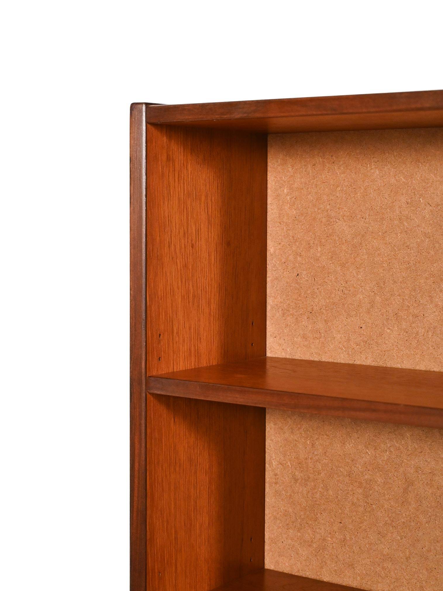 Small Scandinavian teak bookcase, 1960s