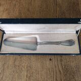 Pie shovel