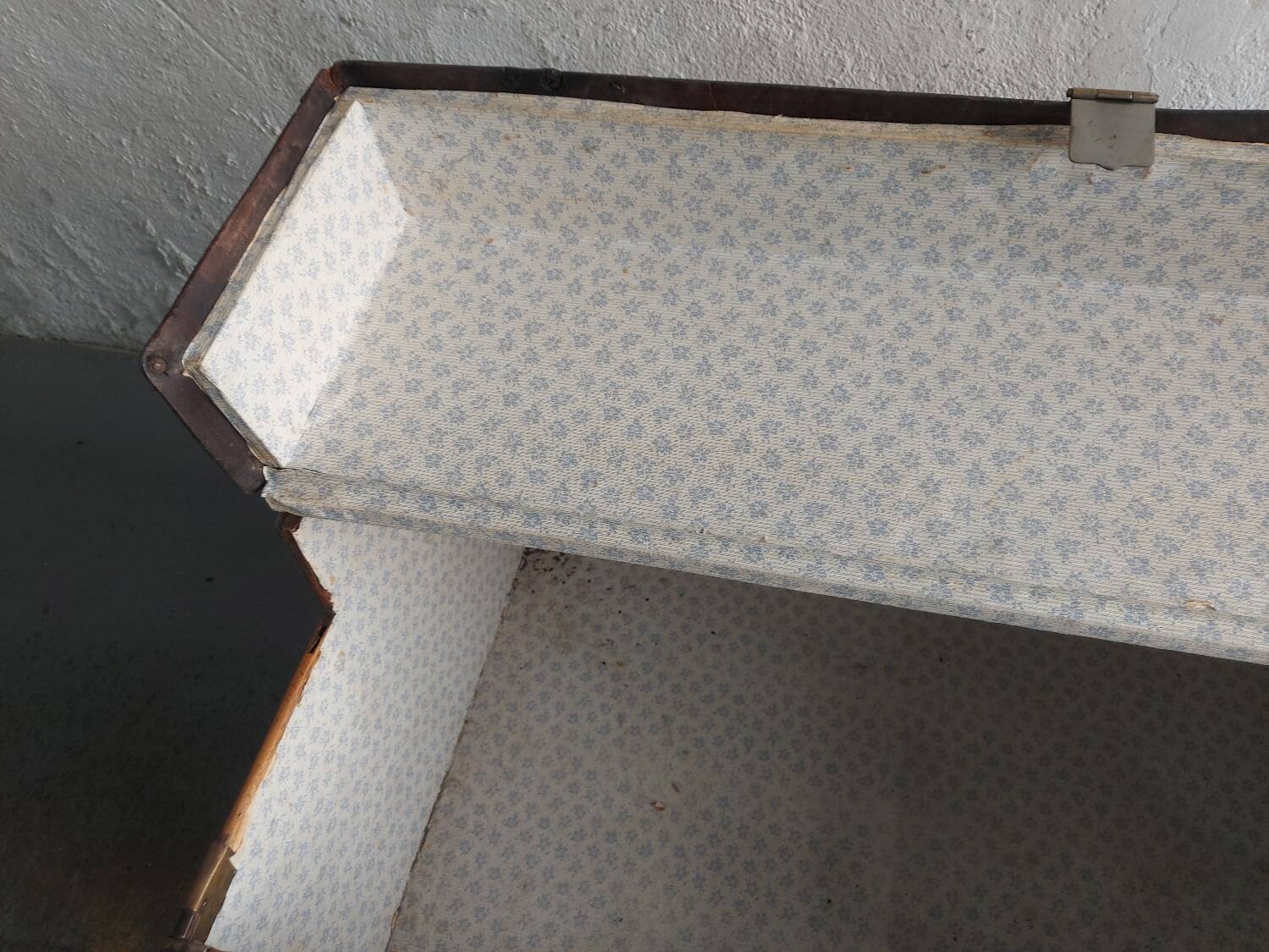 Late 19th century travel trunk