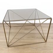 Table basse isocele conçue par Max Sauze, Isocele