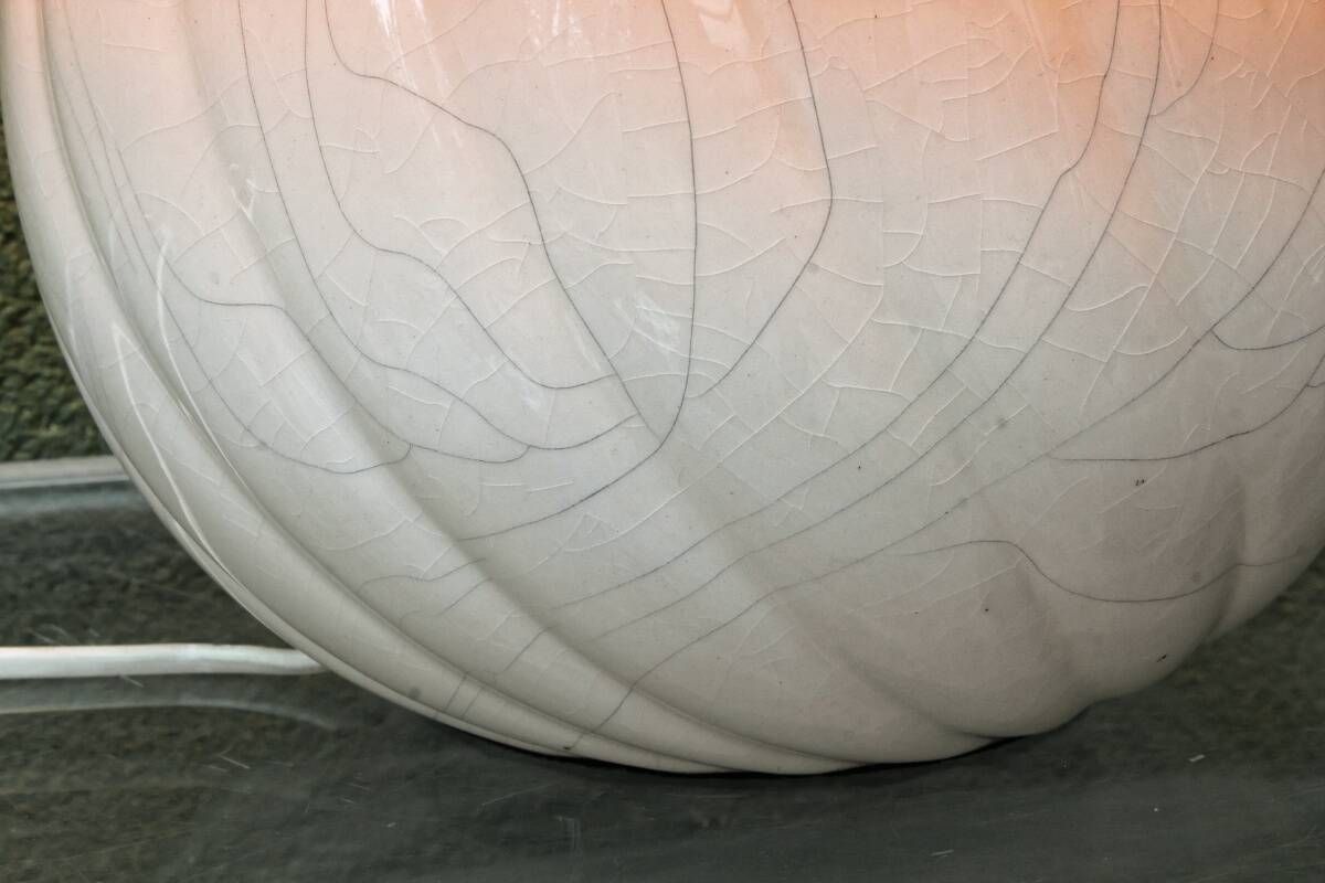 Twisted ball lamp in cracked ceramic, 1980s