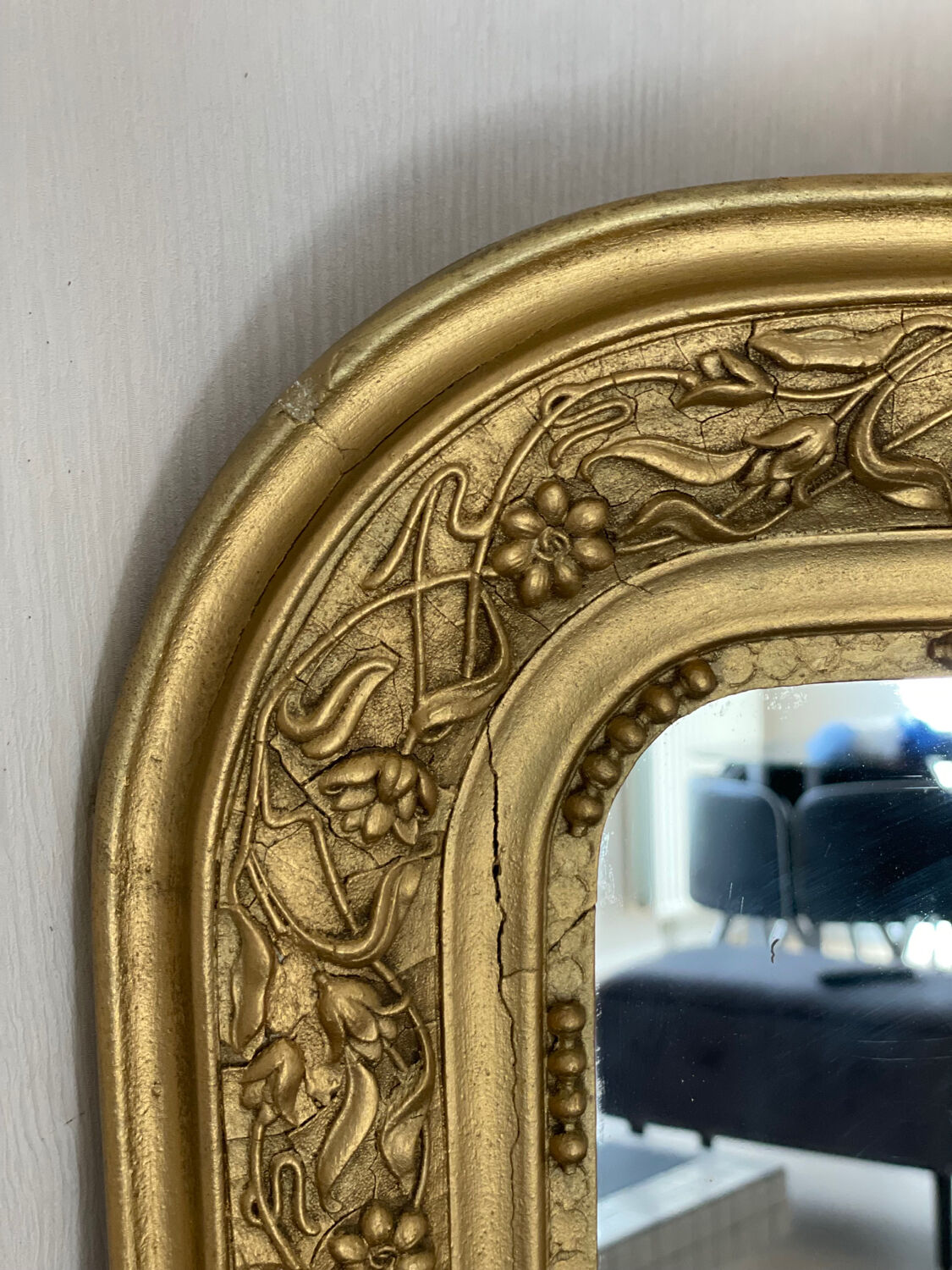 Antique Louis-Philippe carved mirror 90x65 cm