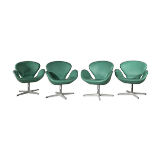 Armchairs "Swan" by Arne Jacobsen for Fritz Hansen 2011 edition