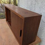 Wall shelf