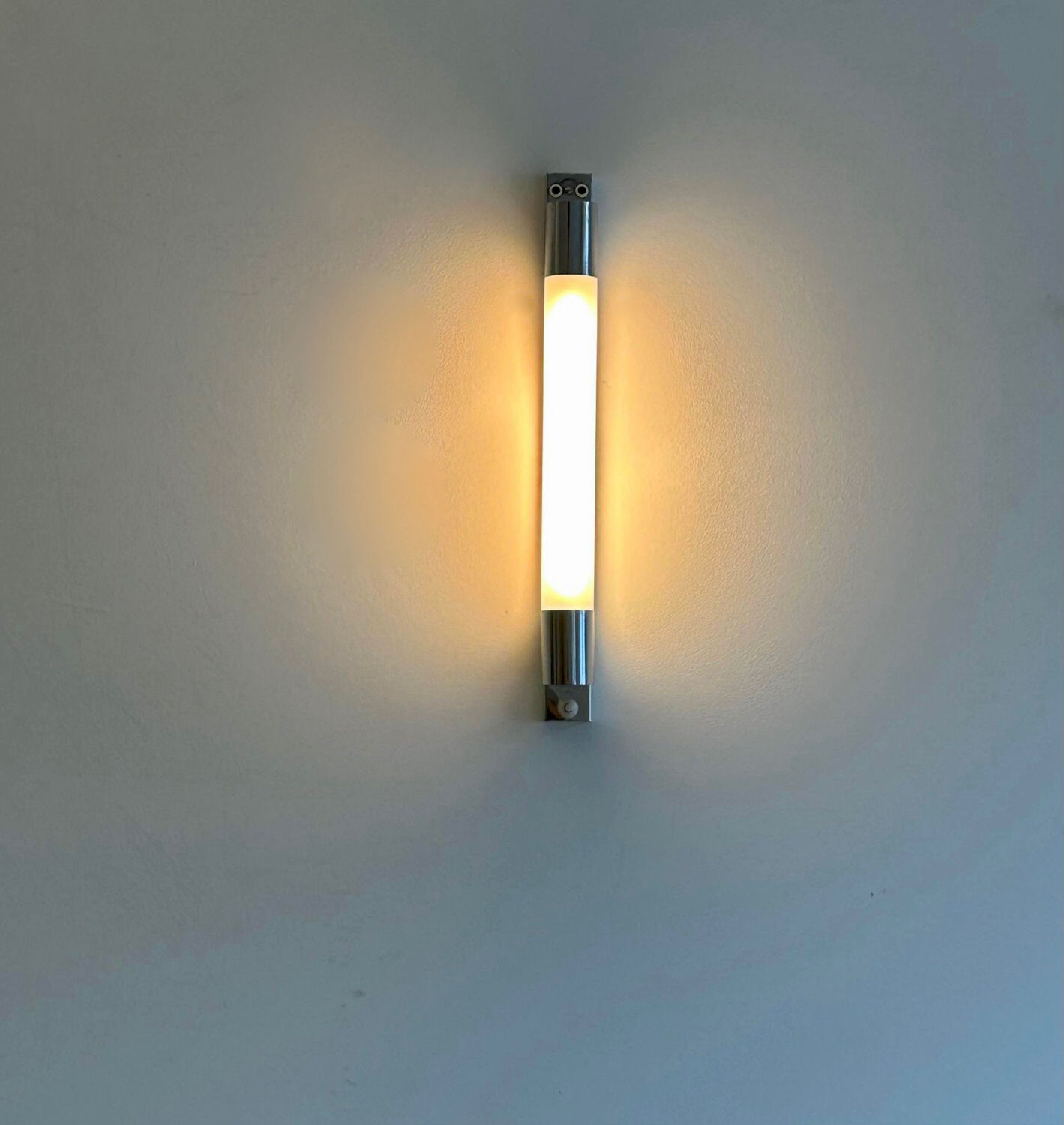 Modernist wall lamp vintage chromed metal France 1930