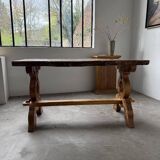 Table artisanale en orme massif, art populaire