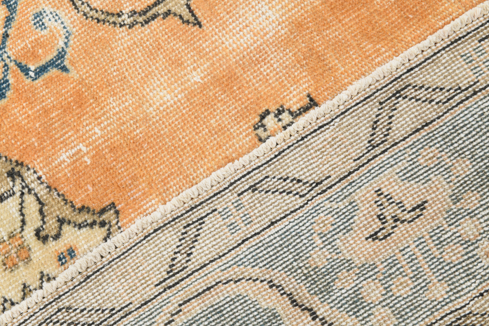 6x9 Antique Turkish Vintage Rug, 180x285Cm