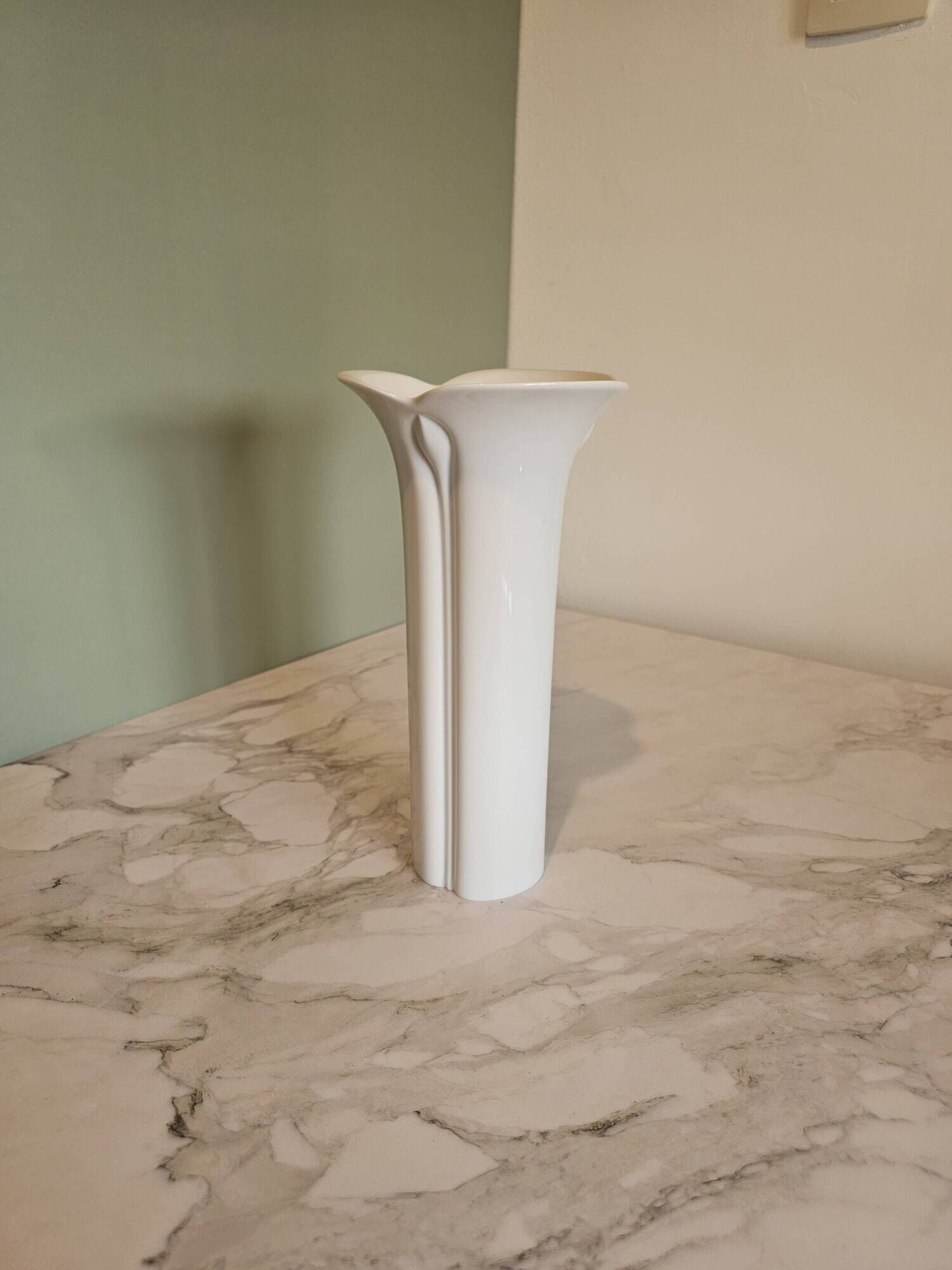 White porcelain vase Arzberg Corso Cnopsa