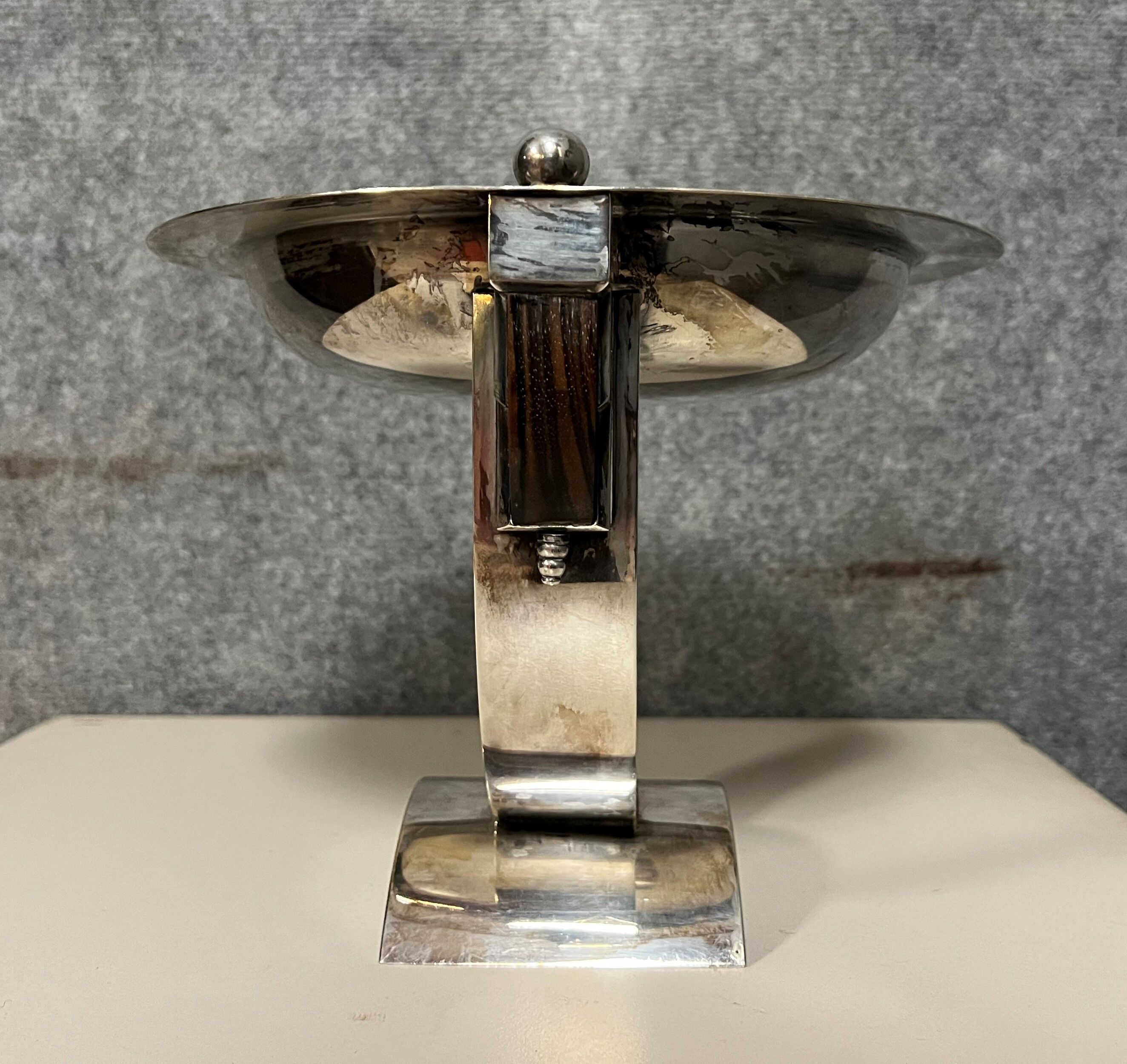 Atypical shaped centerpiece in silver and ebony metal Art Deco era