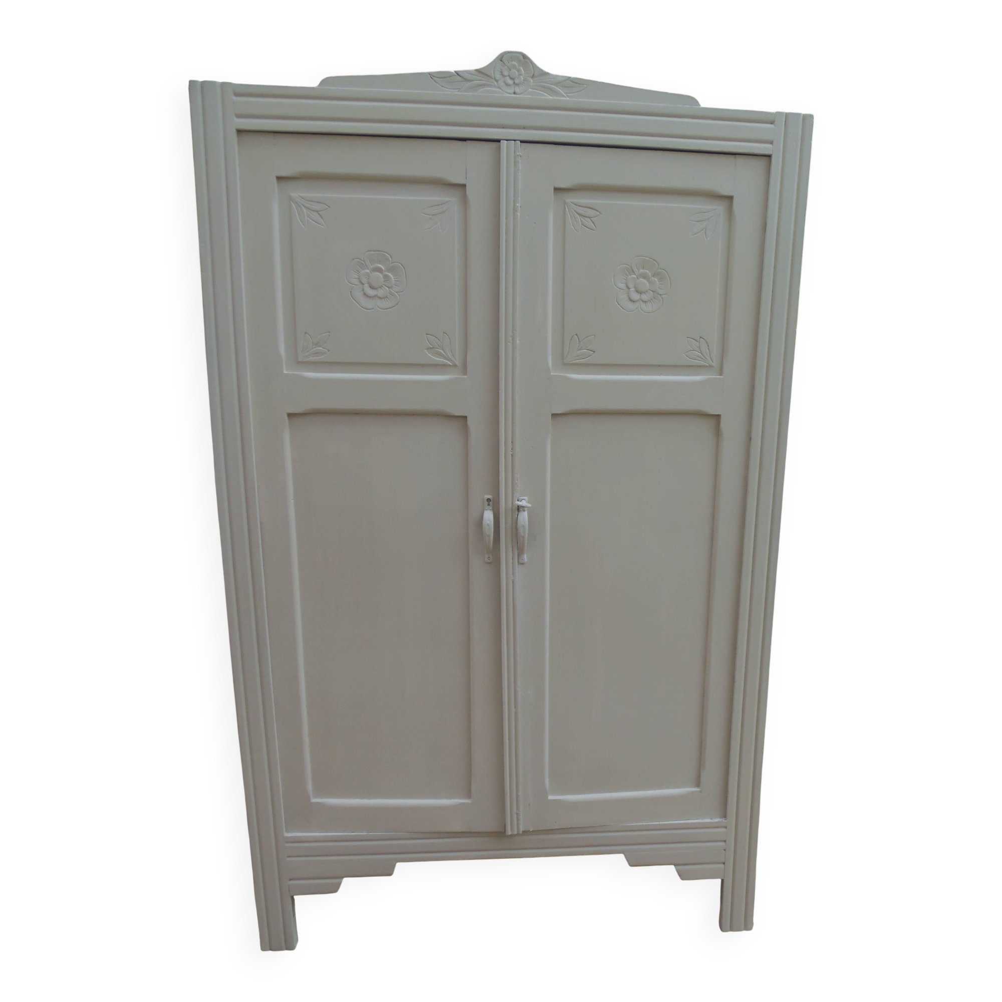Re-enchanted Art Deco wardrobe in beige.