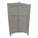 Re-enchanted Art Deco wardrobe in beige.