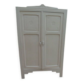 Re-enchanted Art Deco wardrobe in beige.