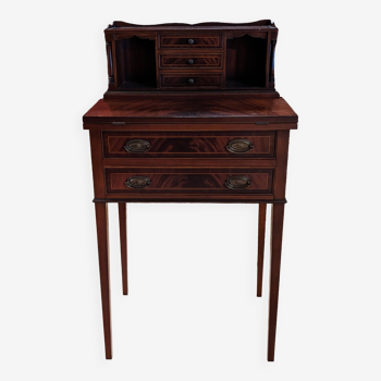 Small mahogany happiness of the day desk