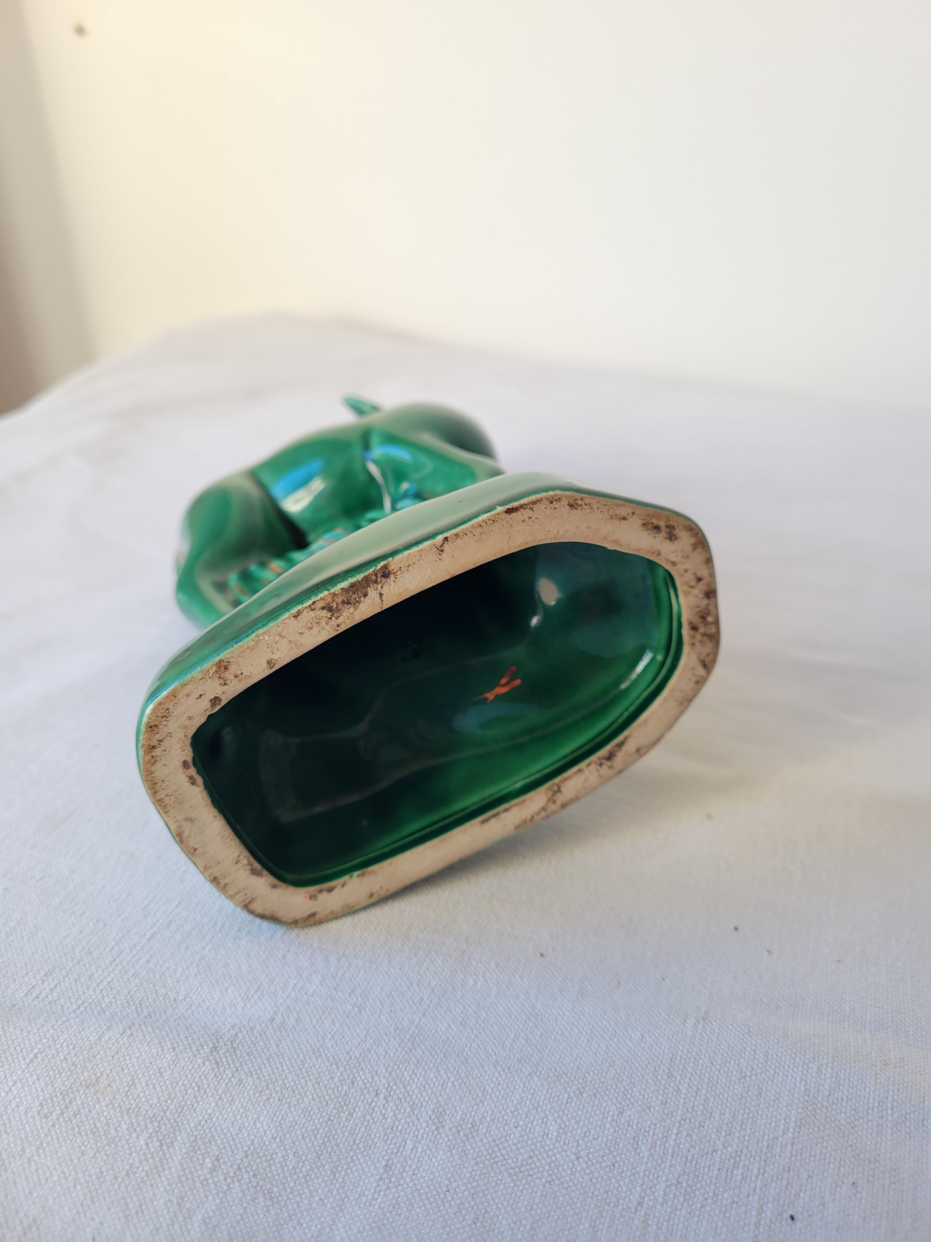 Figurine zoomorphe art déco faon vert