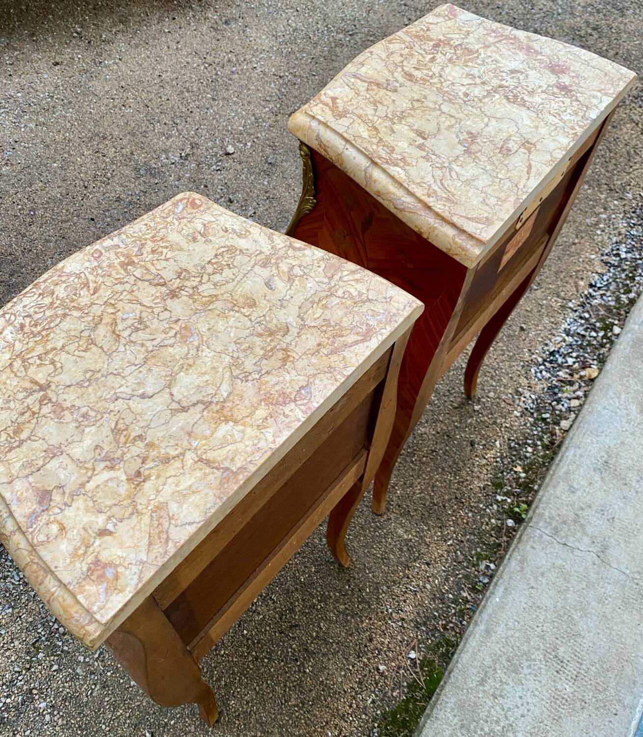 Pair of Louis XV style bedside tables with rosewood marquetry