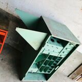 Placard d'atelier à système