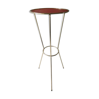 Tripod healing in gold metal and perforated metal from the 1960s