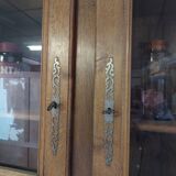 Library showcase two bodies in solid oak