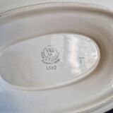 Beautiful small earthenware sauce boat from Villeroy and Boch Mattlach model 1562