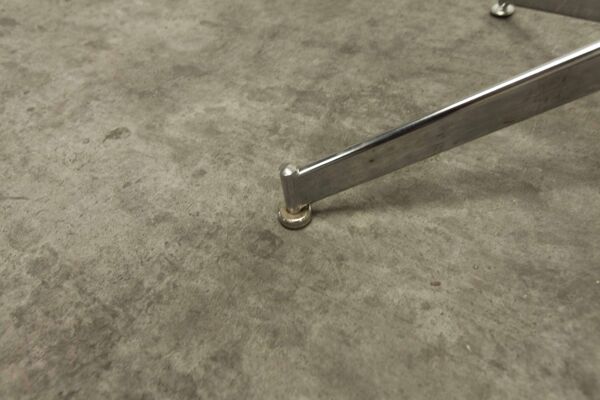 Portemanteau perroquet industriel 1960 chrome