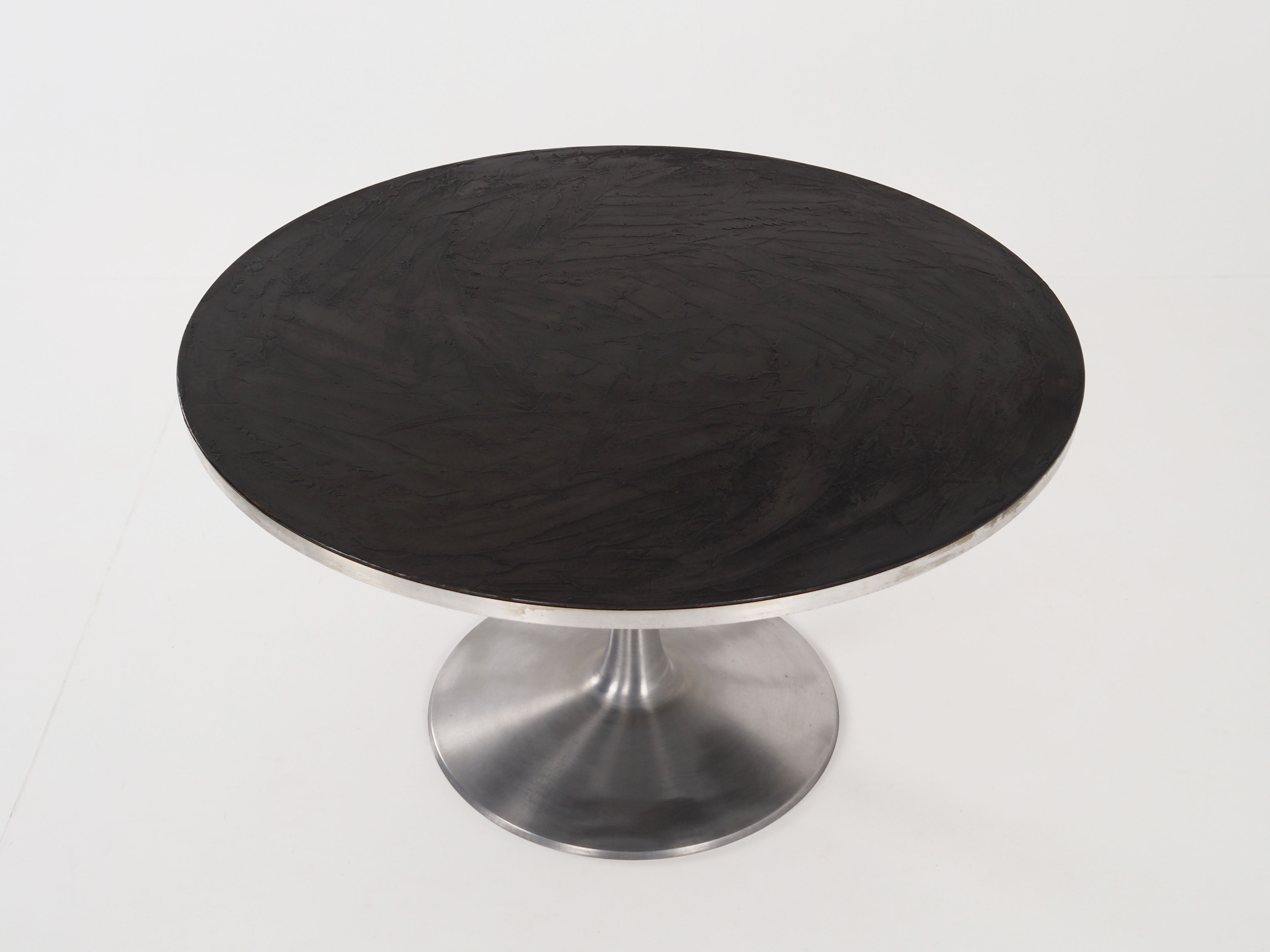 Round table,Designed by Poul Cadovius for Cado, 80s design