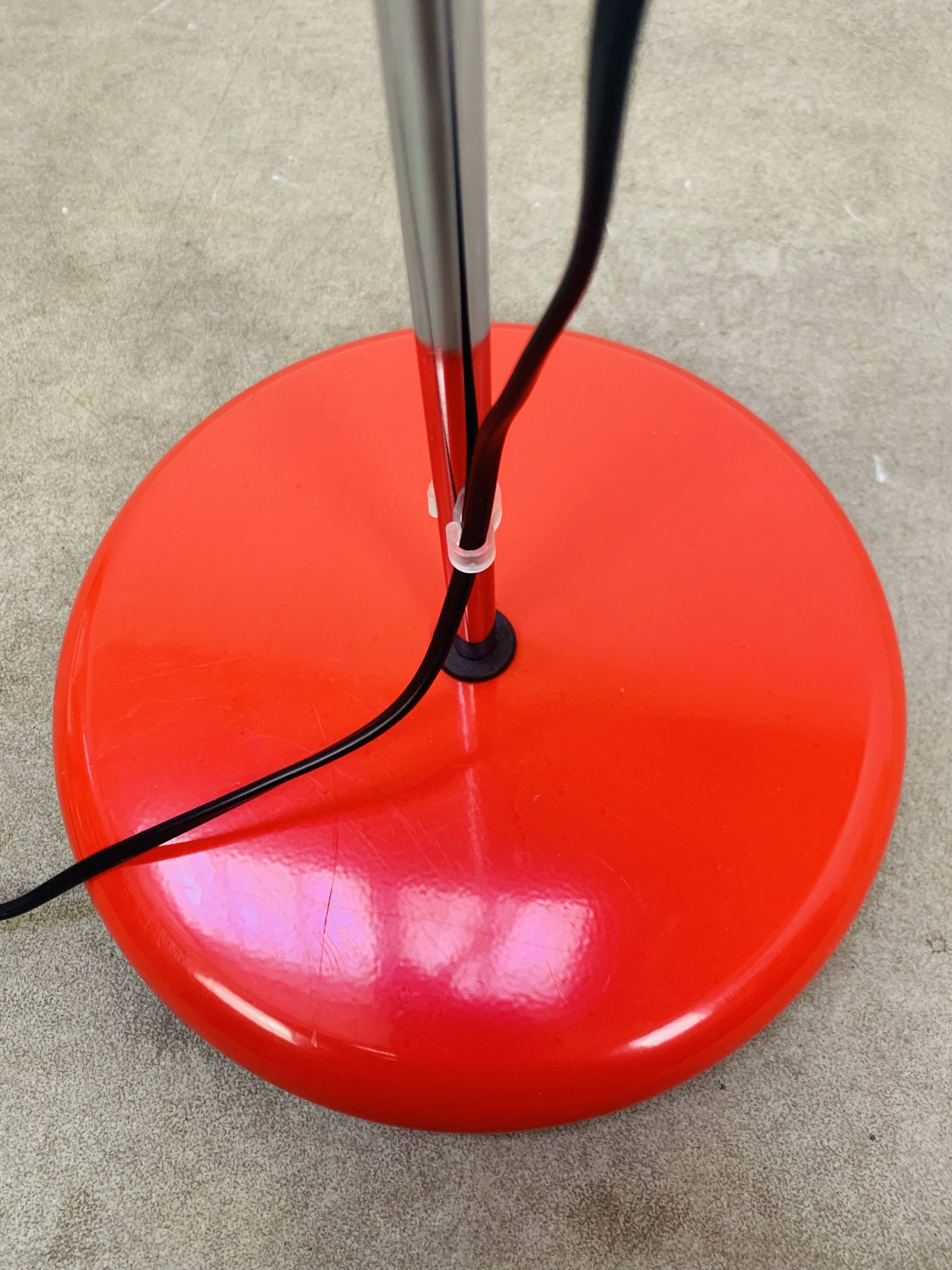 Miwi red metal spot floor lamp, vintage