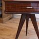 Table d’appoint 1950 en acajou et laiton