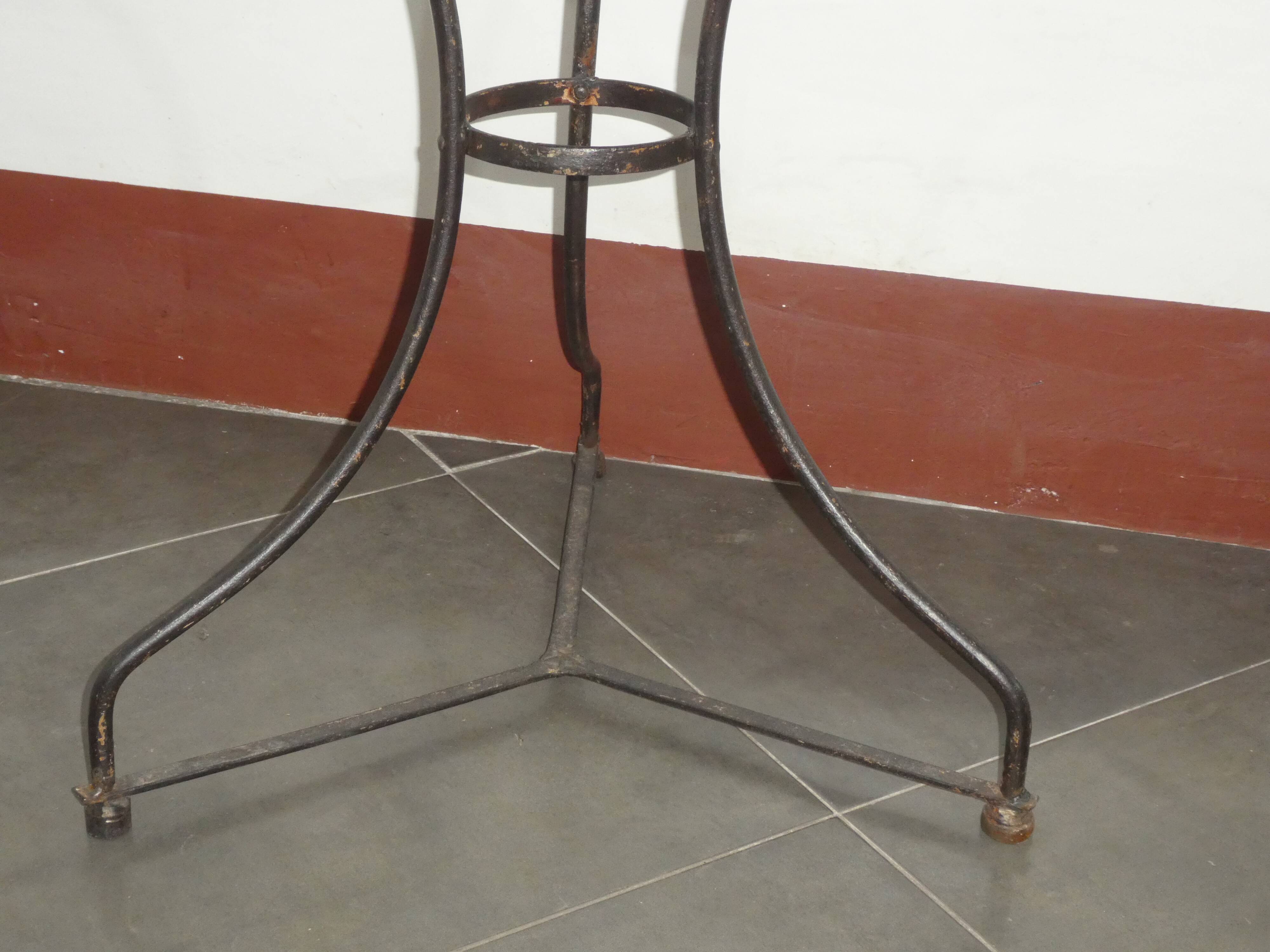 Bistro table