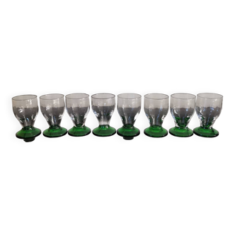 8 old colored green stemmed glasses from the 1930s