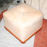 Cube pouf in light brown leather