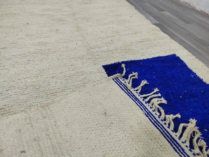 Large Berber rug, 200 x 300 cm