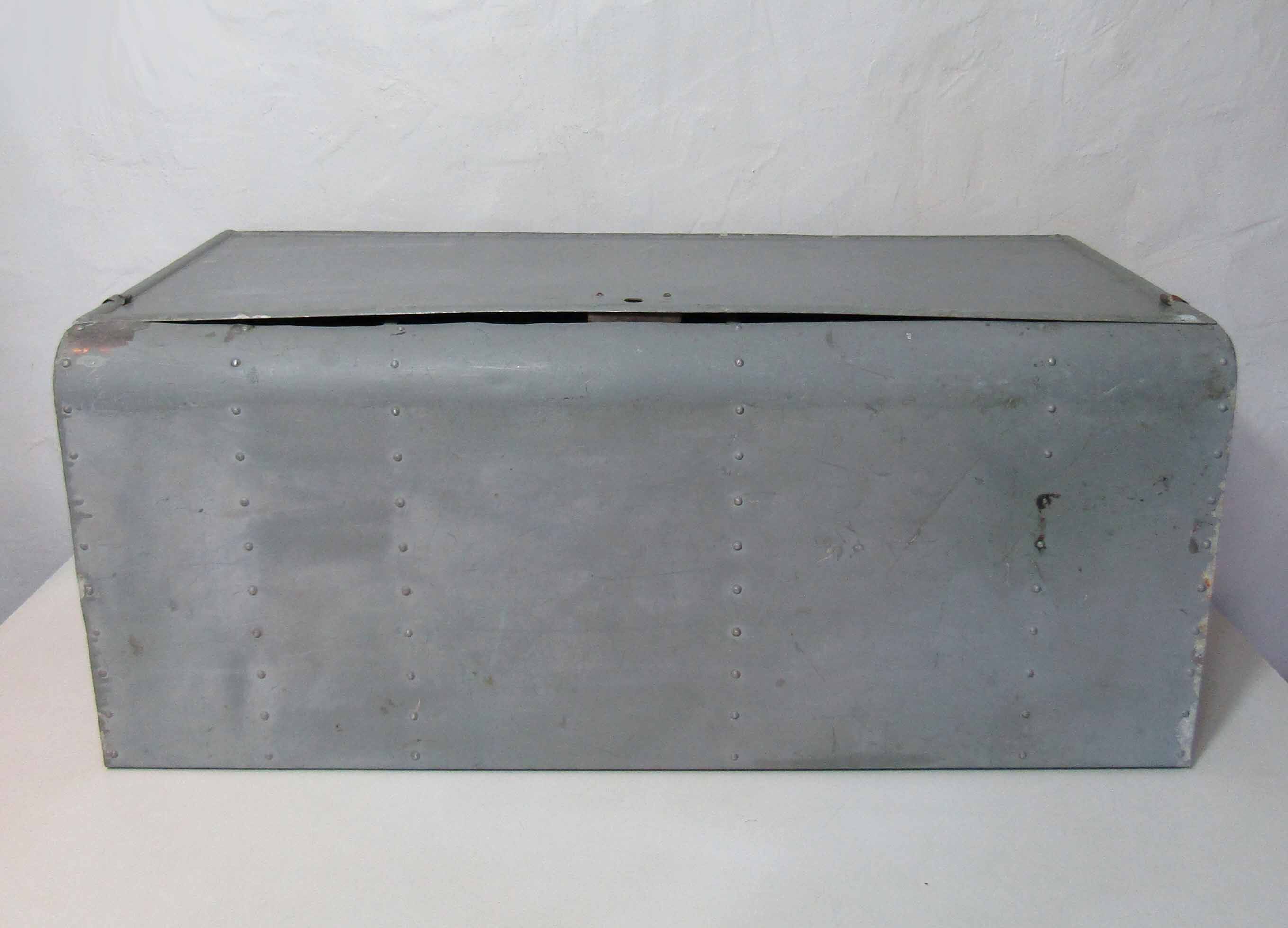 Former industrial shelf