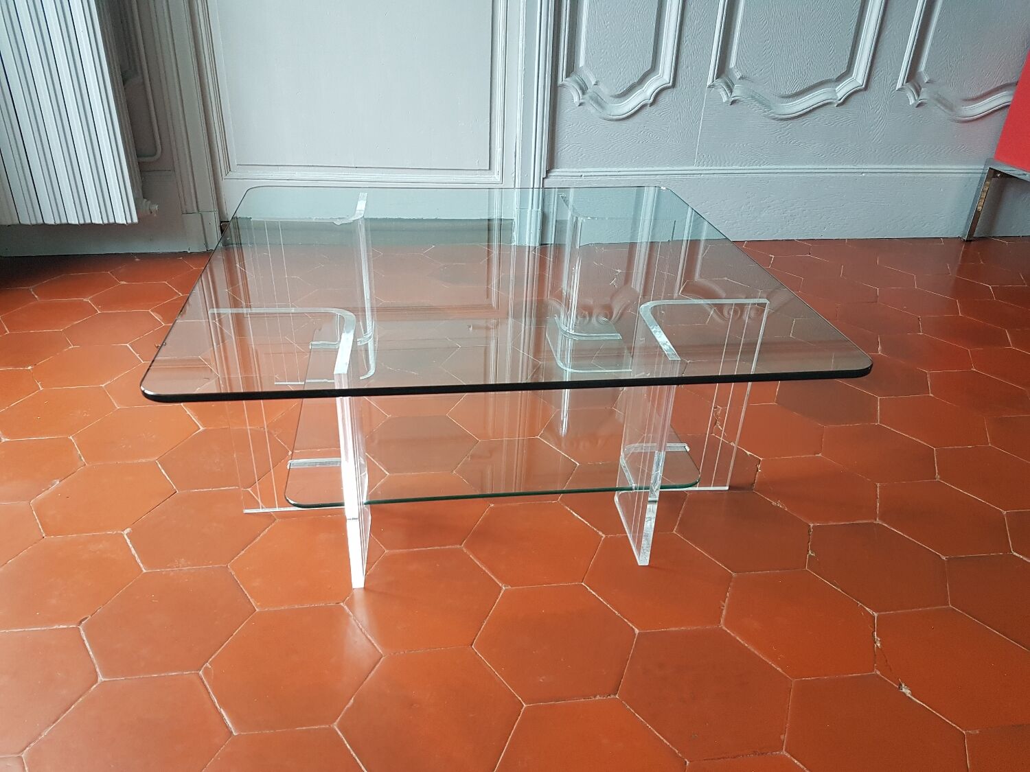Plexi and glass coffee table from the 70s by Marais International