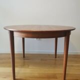 Scandinavian teak dining table signed Johannes Andersen for MSK Mobler