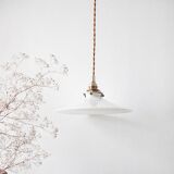 White opaline suspension