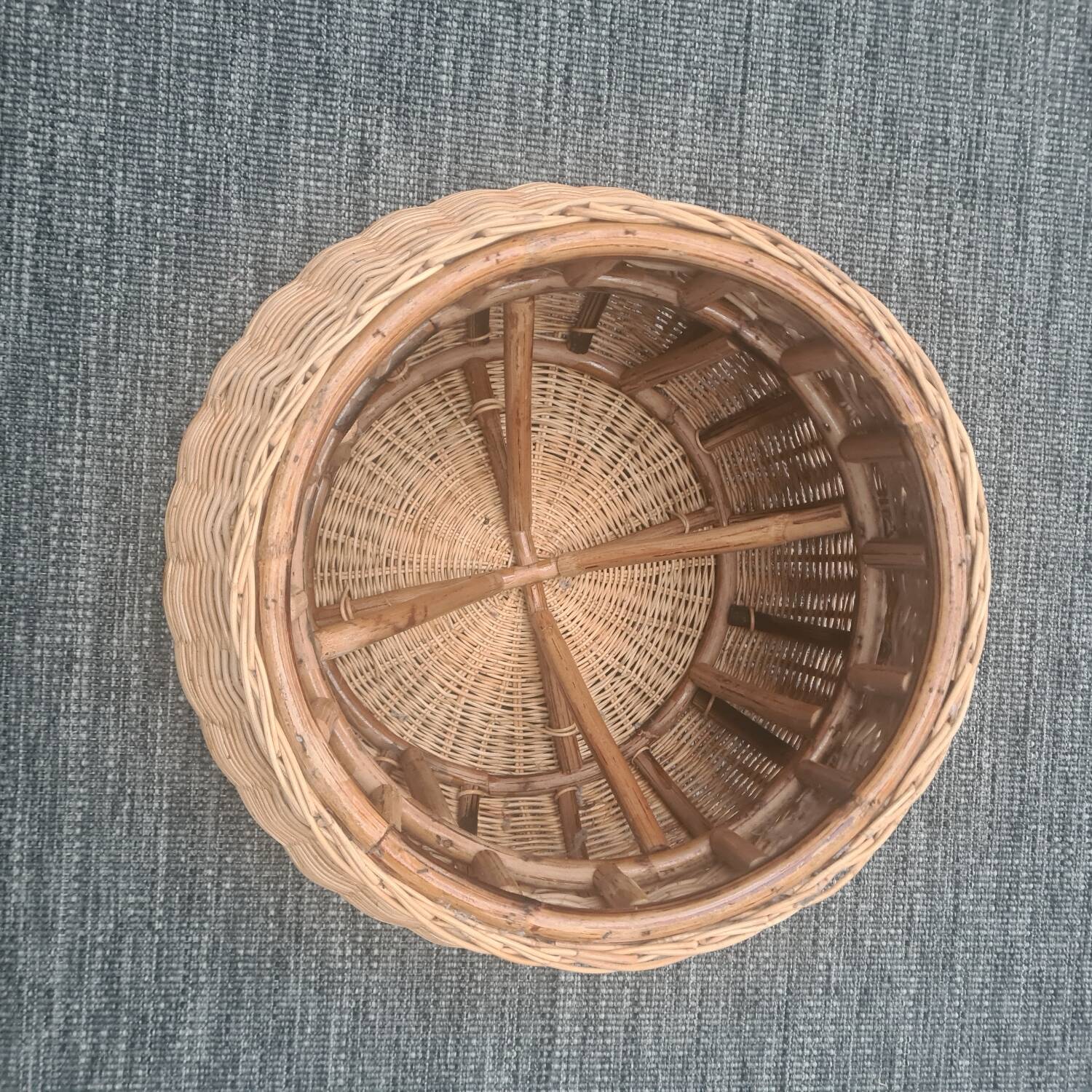 Pouf en osier