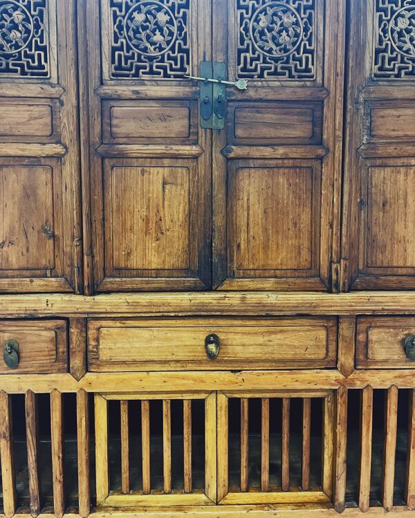 Cabinet chinois ancien.