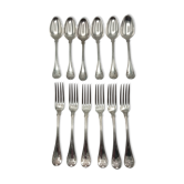 Twelve dessert cutlery