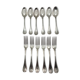 Twelve dessert cutlery