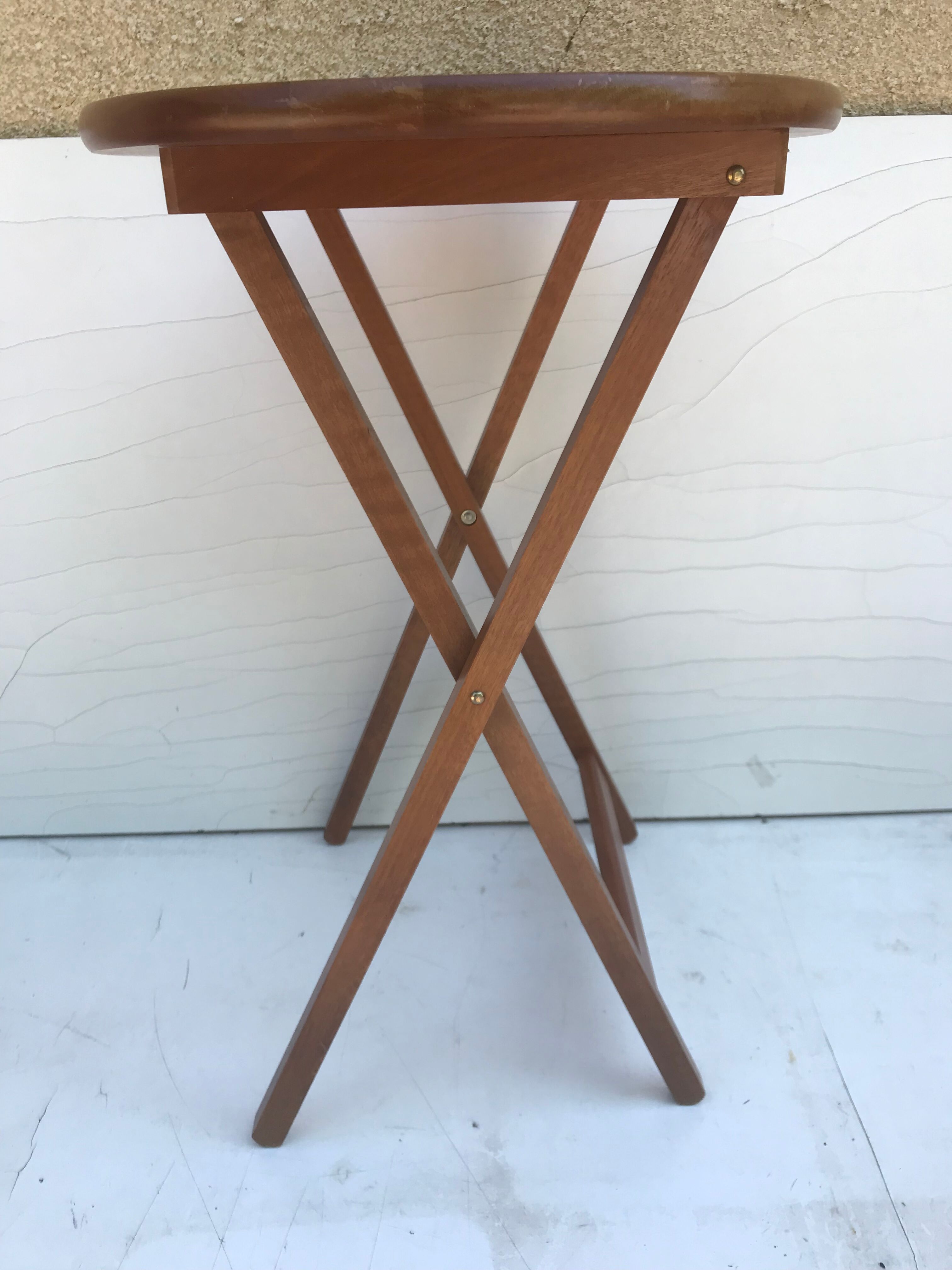 Paire de tables pliantes